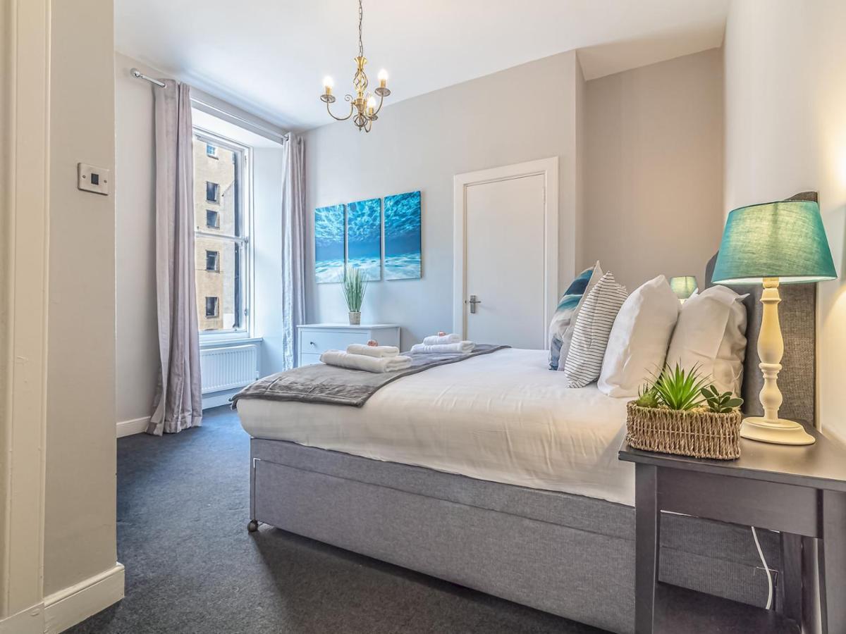 Pass The Keys Spacious And Homely Flat On The Royal Mile Edimburgo Exterior foto