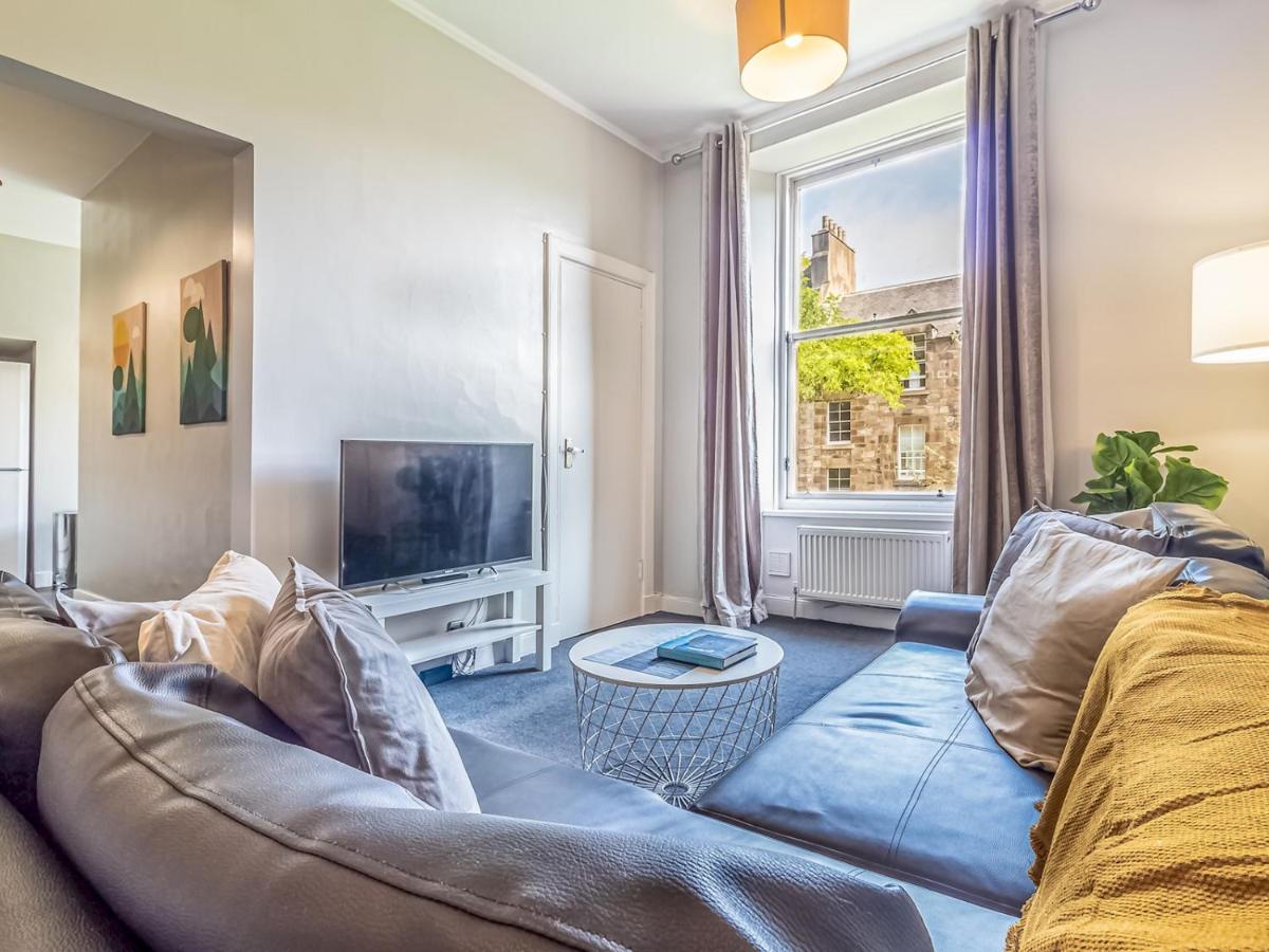 Pass The Keys Spacious And Homely Flat On The Royal Mile Edimburgo Exterior foto