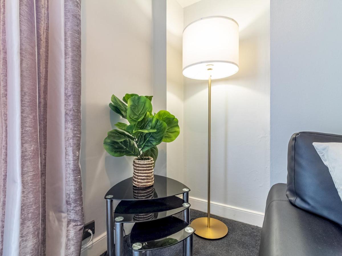 Pass The Keys Spacious And Homely Flat On The Royal Mile Edimburgo Exterior foto